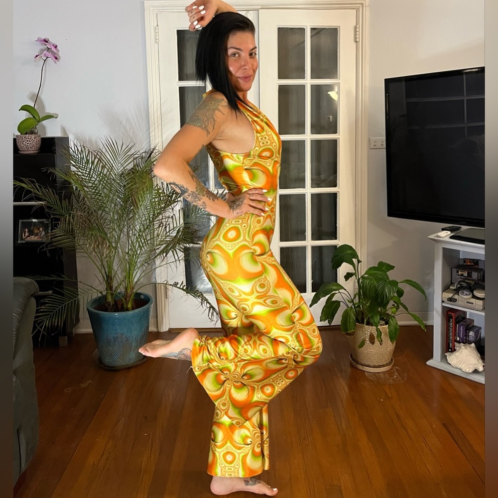 psychedelic onesie/romper size small. Yellow, orange , green Bell bottoms - Picture 4 of 4